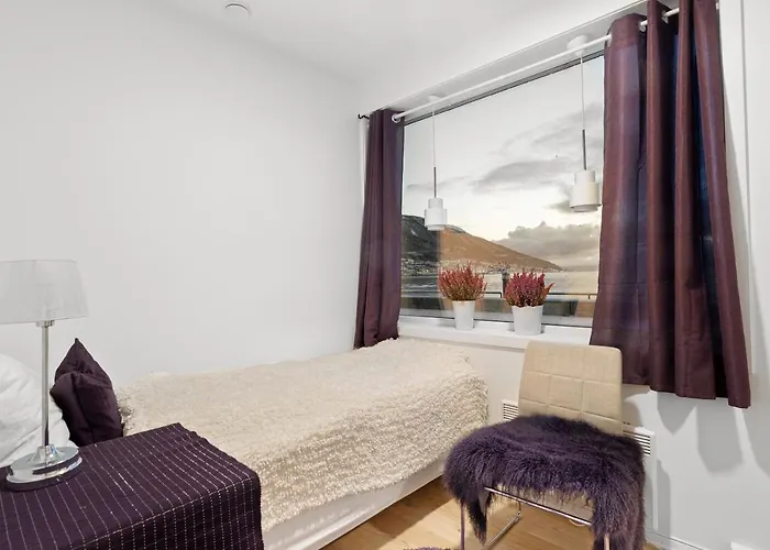 Skir 2 Bdr Corner View Apartement